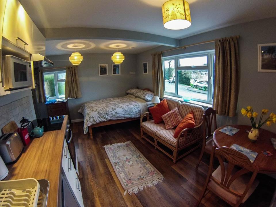 Cheltenham Studio Apartment Esterno foto